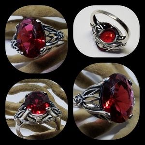 🎁LC Ruby Tulip In 925 Sterling Silver🎁